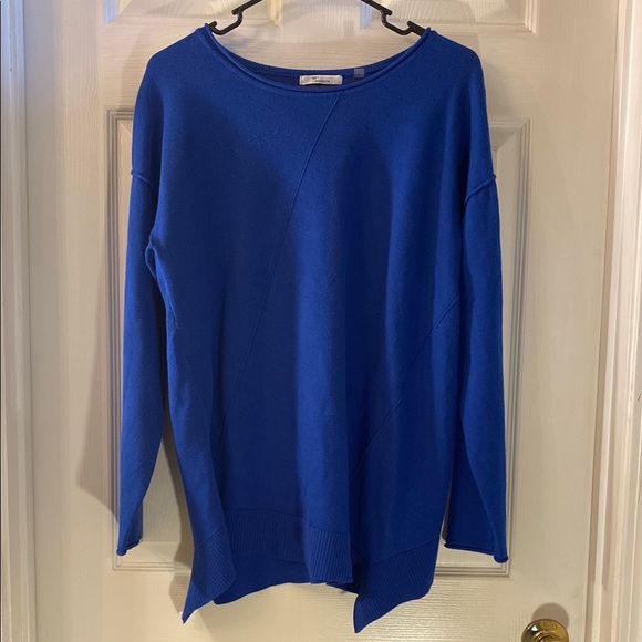 Blue Sweater - Picture 8 of 11